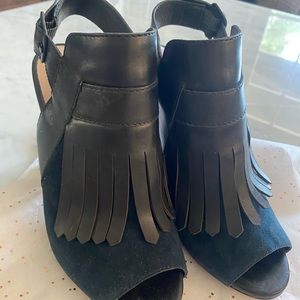 Pour la Victoire stacked heel mule sandals, size 6